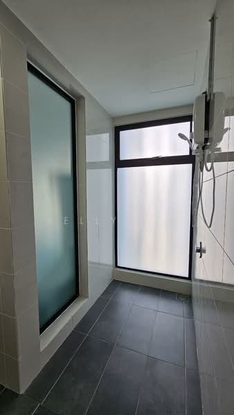 Service Residence for Rent at Southkey Mosaic - Kelly Lim - Bathroom - PropertyGuru.com.my