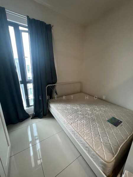 Service Residence for Sale at KL Traders Square - Gilbert Hor - Bedroom - PropertyGuru.com.my
