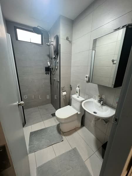 Service Residence for Sale at KL Traders Square - Gilbert Hor - Bathroom - PropertyGuru.com.my