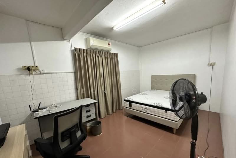 2.5-storey Terraced House for Sale in Taman Selayang Jaya (Selayang) - Reen Loke - Bedroom - PropertyGuru.com.my