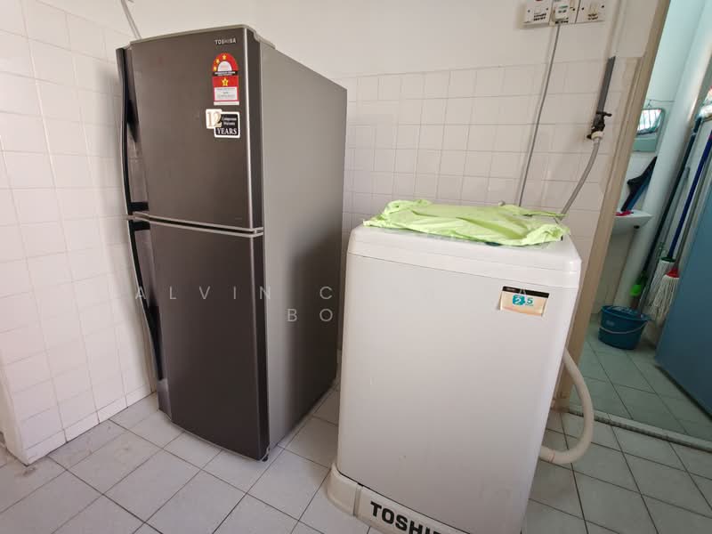 2-storey Terraced House for Rent in Taman Bukit Beruang (Bukit Baru) - Alvin Chan Kai Boon - Kitchen - PropertyGuru.com.my