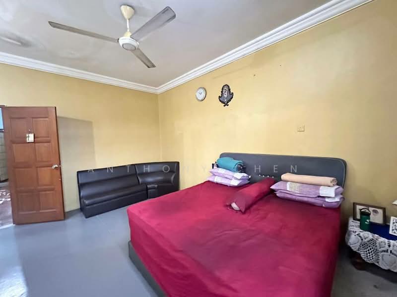 Rumah Berkembar untuk Dijual di Kempas (Johor Bahru) - Anthony Chen - Bedroom - PropertyGuru.com.my