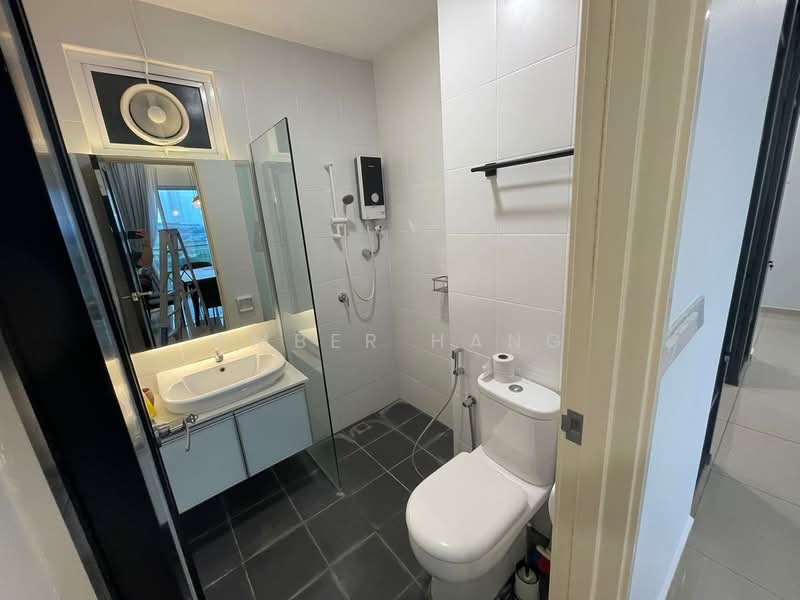Condominium for Rent at SummerSkye Residences - Amber Hang - Bathroom - PropertyGuru.com.my