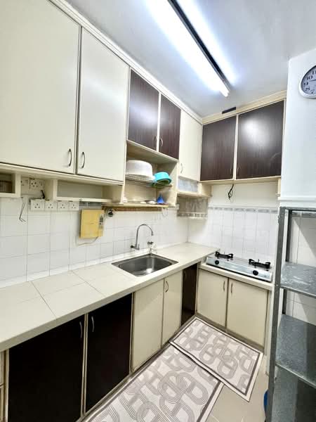 Apartment for Rent at Majestic Height - Gan Chun Kai - Kitchen - PropertyGuru.com.my