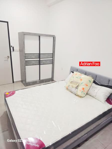 Servis Apartment untuk Disewa di Savana @ Utropolis - Adrian Foo - Bedroom - PropertyGuru.com.my
