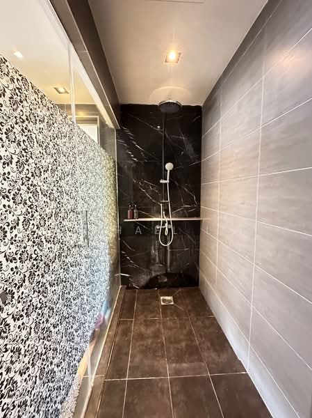 Servis Apartment untuk Disewa di Expressionz Professional Suites - Michael Lee - Bathroom - PropertyGuru.com.my