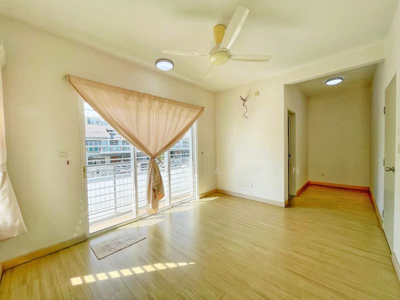 2-storey Terraced House for Sale in Cyberjaya (Selangor) - Ashraf Azwan - Living Room - PropertyGuru.com.my