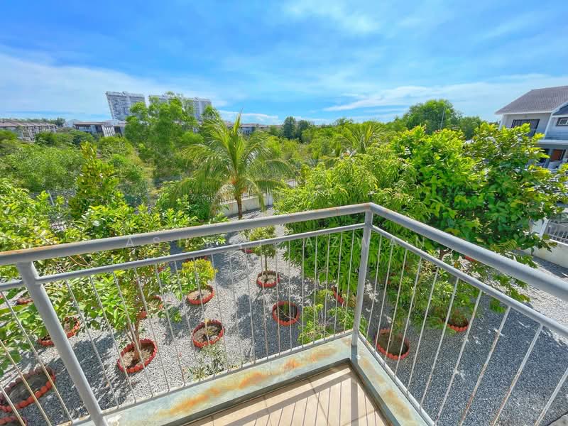 2-storey Terraced House for Sale in Cyberjaya (Selangor) - Ashraf Azwan - Balcony - PropertyGuru.com.my