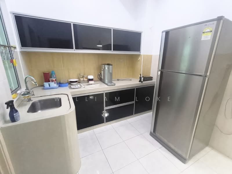 Rumah Teres 2 Tingkat untuk Disewa di Setia Tropika (Johor Bahru) - William Loke - Kitchen - PropertyGuru.com.my