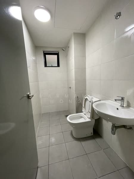 Servis Apartment untuk Disewa di M Centura - Charmaine Wong - Bathroom - PropertyGuru.com.my