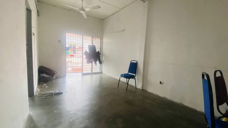 Flat for Sale at Taman Menglembu Impiana Adril, Lahat, Perak - Fatin . - Living Room - PropertyGuru.com.my
