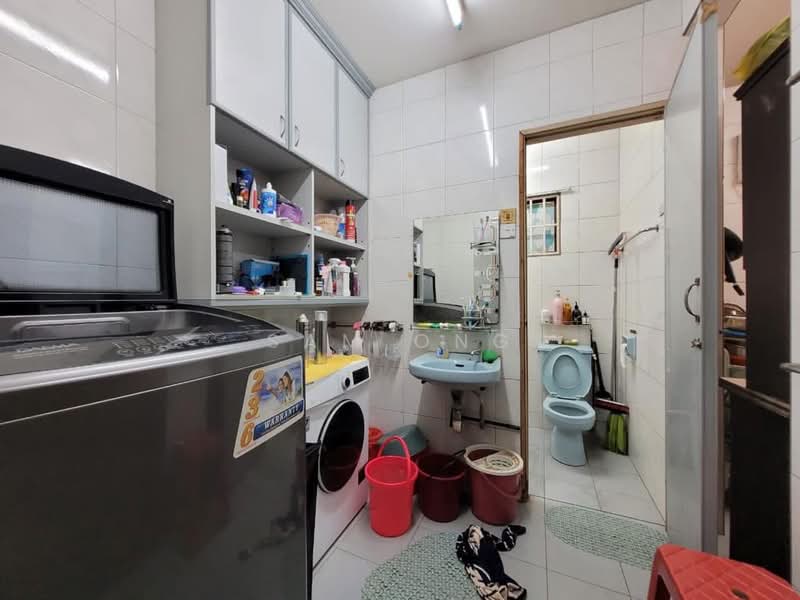 Rumah Teres 2 Tingkat untuk Dijual di Bukit Indah (Ampang) - Sam Ong - Bathroom - PropertyGuru.com.my