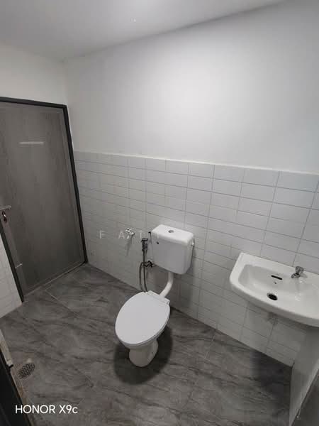 Terraced House for Sale in Ipoh (Perak) - Fatin . - Bathroom - PropertyGuru.com.my