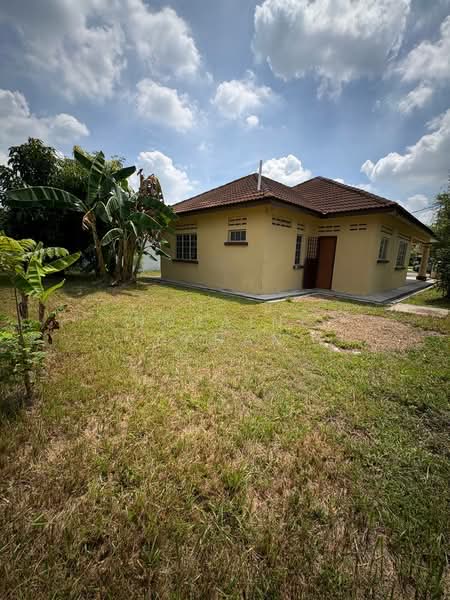 Bungalow for Sale in Bandar Mahkota Banting (Tanjong Duabelas) - Noraini Dahan - Exterior - PropertyGuru.com.my