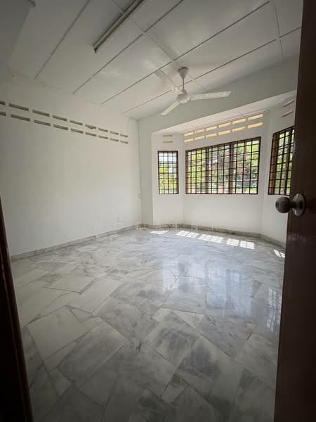 Bungalow for Sale in Bandar Mahkota Banting (Tanjong Duabelas) - Noraini Dahan - Interior - PropertyGuru.com.my