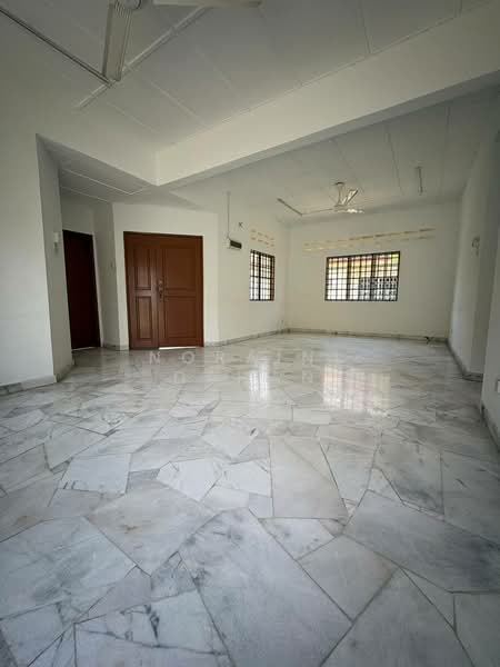Bungalow for Sale in Bandar Mahkota Banting (Tanjong Duabelas) - Noraini Dahan - Living Room - PropertyGuru.com.my