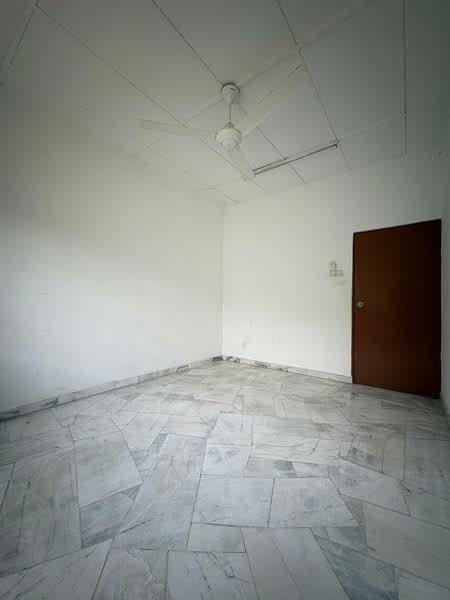 Bungalow for Sale in Bandar Mahkota Banting (Tanjong Duabelas) - Noraini Dahan - Interior - PropertyGuru.com.my