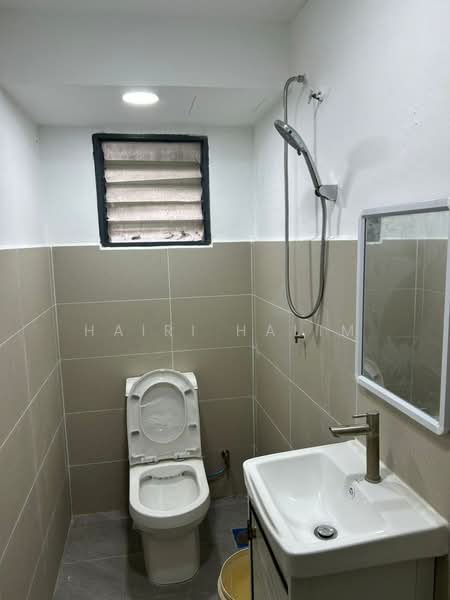 Flat for Sale at Desa Sri Puteri - Hairi Halim - Bathroom - PropertyGuru.com.my