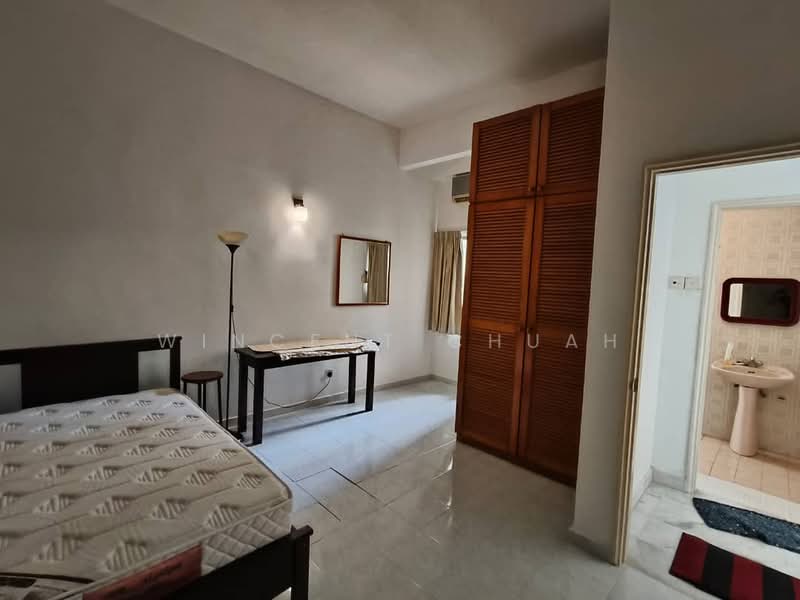 Condominium for Sale at Wickham Manor - Wincent Chuah - Bedroom - PropertyGuru.com.my