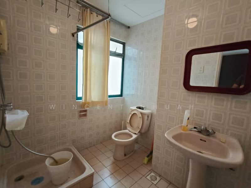 Condominium for Sale at Wickham Manor - Wincent Chuah - Bathroom - PropertyGuru.com.my