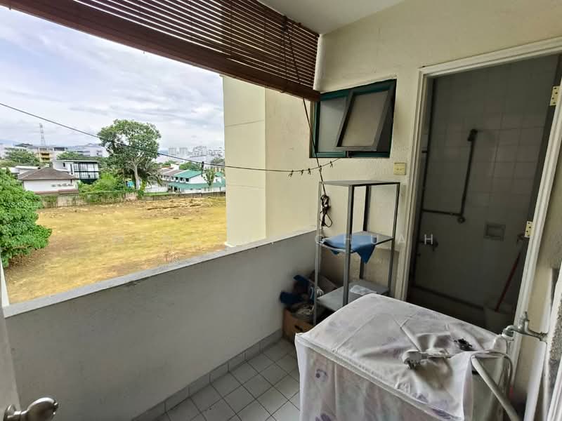 Condominium for Sale at Wickham Manor - Wincent Chuah - Balcony - PropertyGuru.com.my