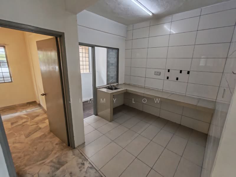 Apartment for Sale at Seri Kasturi - Jimmy Low - Kitchen - PropertyGuru.com.my
