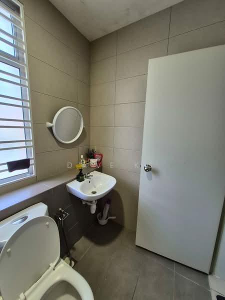 Rumah Teres 2 Tingkat untuk Dijual di Bandar Rimbayu (Telok Panglima Garang) - Dave KS - Bathroom - PropertyGuru.com.my