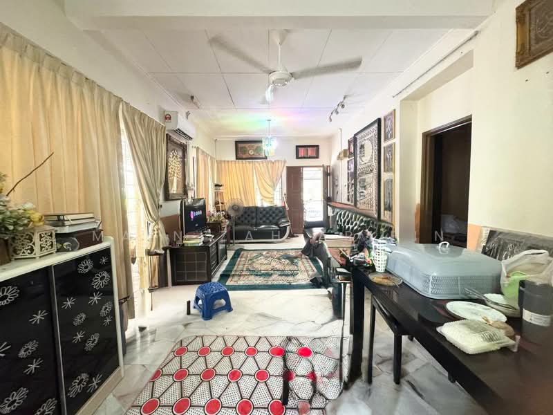 Rumah Teres 1 Tingkat untuk Dijual di Bandar Warisan Puteri (Seremban) - Masnizah Arifin - Living Room - PropertyGuru.com.my