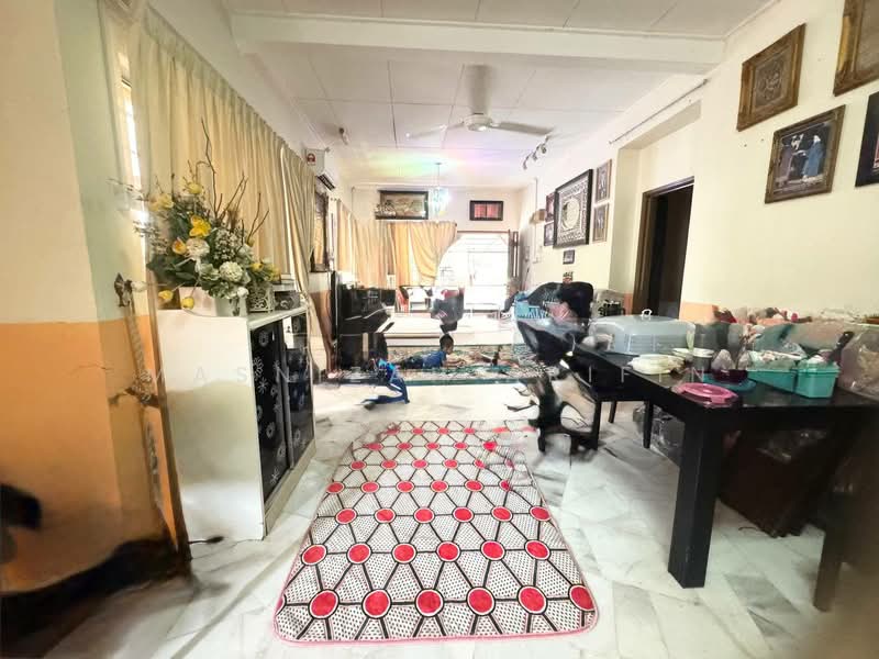 Rumah Teres 1 Tingkat untuk Dijual di Bandar Warisan Puteri (Seremban) - Masnizah Arifin - Living Room - PropertyGuru.com.my