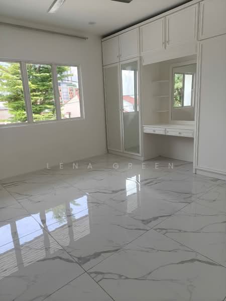Rumah Berkembar untuk Disewa di Seksyen 17 (Petaling Jaya) - Lena Green - Bedroom - PropertyGuru.com.my