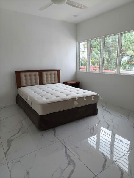 Rumah Berkembar untuk Disewa di Seksyen 17 (Petaling Jaya) - Lena Green - Bedroom - PropertyGuru.com.my