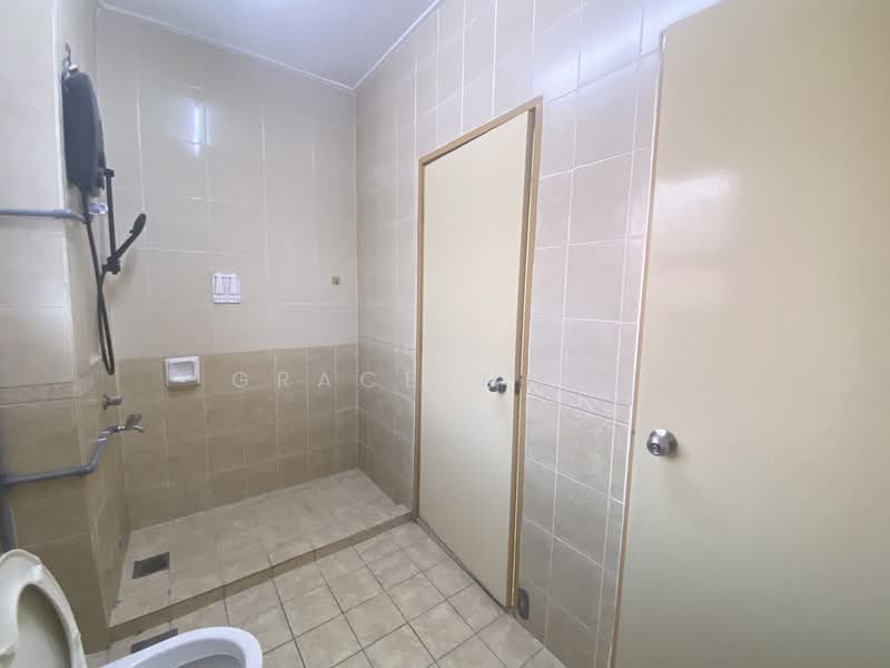 Rumah Teres 2 Tingkat untuk Dijual di Bandar Kinrara (Selangor) - Grace Wong - Bathroom - PropertyGuru.com.my