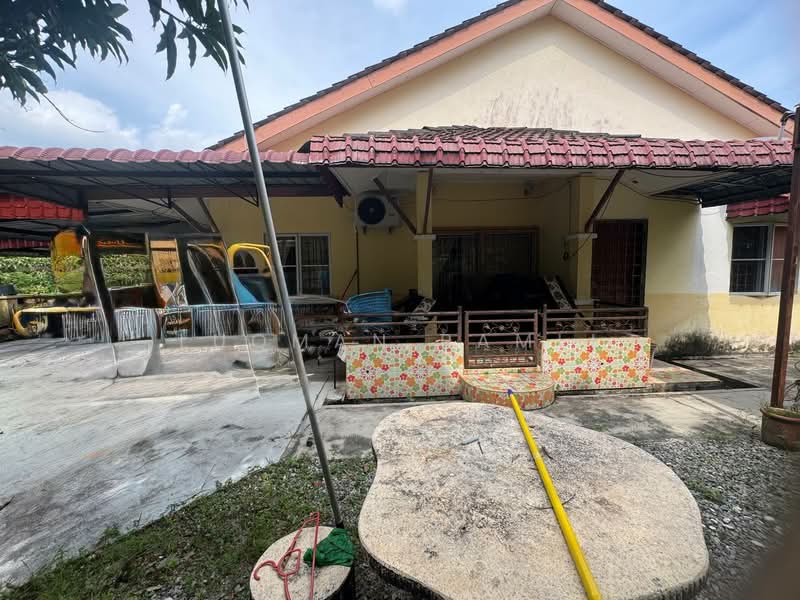 Rumah Teres 1 Tingkat untuk Dijual di Bandar Warisan Puteri (Seremban) - Luqman Ramli - Exterior - PropertyGuru.com.my