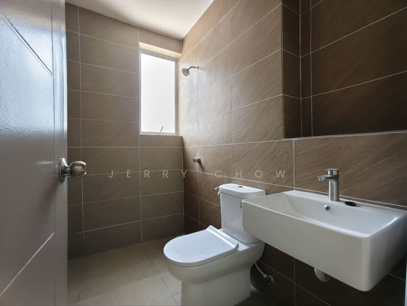 Rumah Teres 2 Tingkat untuk Dijual di Taman Sri Perkasa (Ipoh) - Jerry Chow - Bathroom - PropertyGuru.com.my