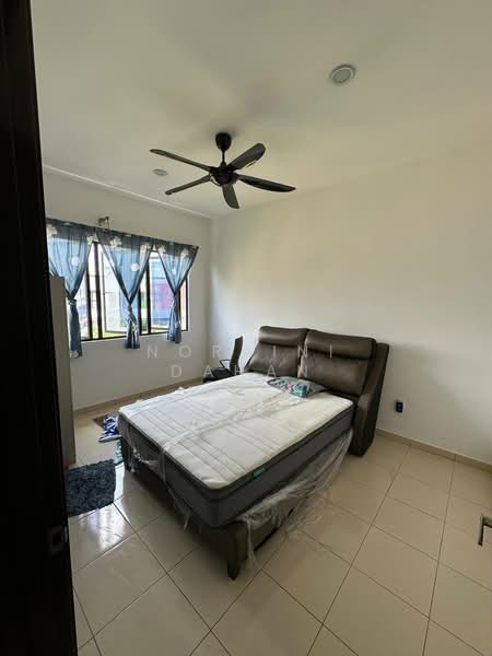 Rumah Teres 3 Tingkat untuk Dijual di Puchong (Selangor) - Noraini Dahan - Bedroom - PropertyGuru.com.my