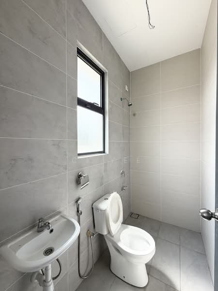 Terraced House for Sale in Legasi 1 (Puchong) - CK Yee - Bathroom - PropertyGuru.com.my