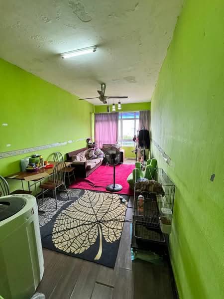 Apartment for Sale at Pangsapuri Indah Taman Air Tawar Indah B - Ila Fazilah - Living Room - PropertyGuru.com.my