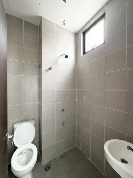 Terraced House for Sale in Legasi 4 (Puchong) - CK Yee - Bathroom - PropertyGuru.com.my