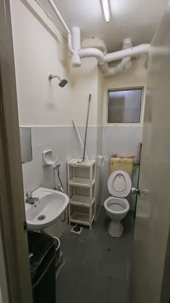 Apartment for Rent at Flora Damansara Apartment - Vincent Yong - Bathroom - PropertyGuru.com.my