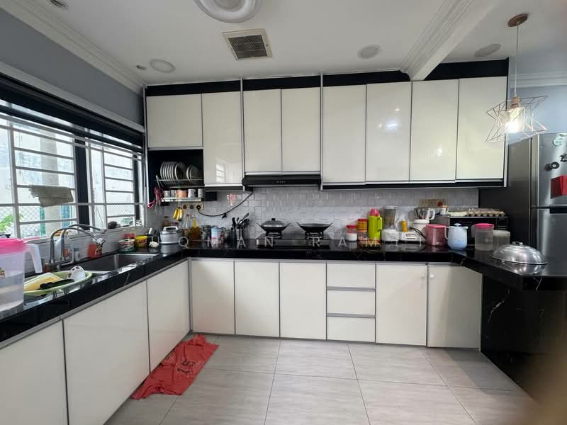 Rumah Teres 2 Tingkat untuk Dijual di Puchong (Selangor) - Luqman Ramli - Kitchen - PropertyGuru.com.my
