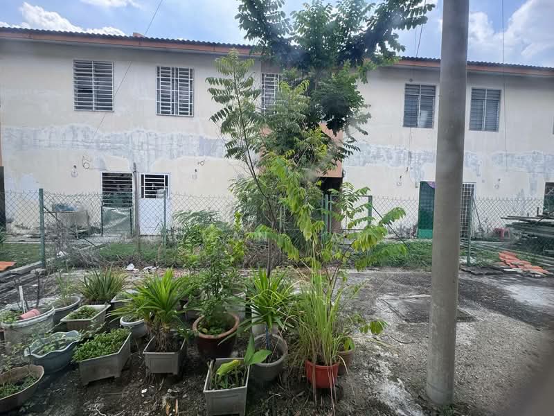 Rumah Teres 2 Tingkat untuk Dijual di Puchong (Selangor) - Luqman Ramli - Exterior - PropertyGuru.com.my