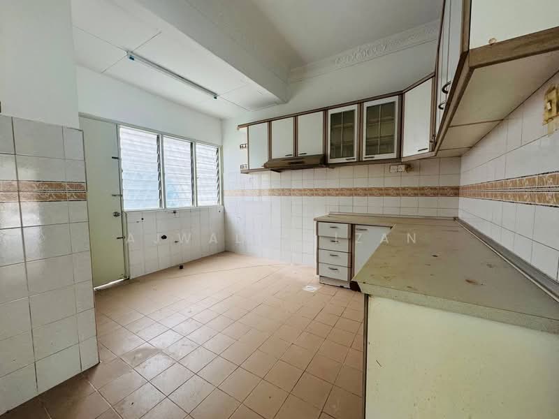 2-storey Terraced House for Sale at USJ 14 - Ajwad Azizan - Kitchen - PropertyGuru.com.my