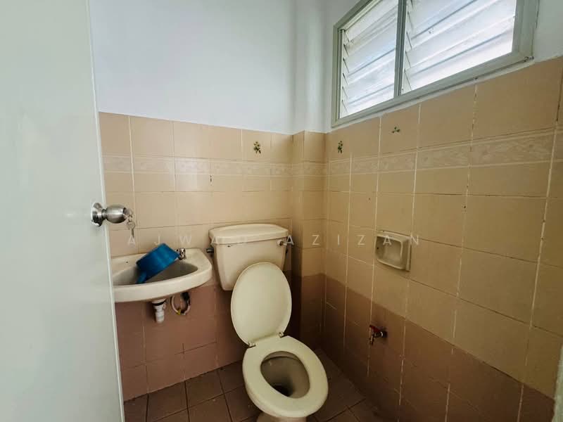 2-storey Terraced House for Sale at USJ 14 - Ajwad Azizan - Bathroom - PropertyGuru.com.my