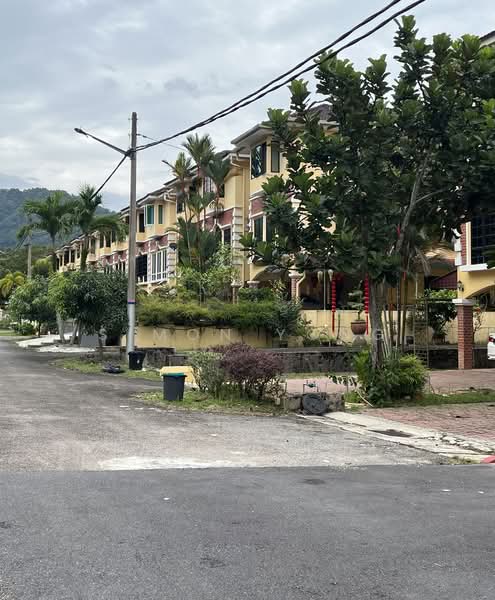 Townhouse for Sale in Meru Valley (Ipoh) - Simon Yong - Exterior - PropertyGuru.com.my