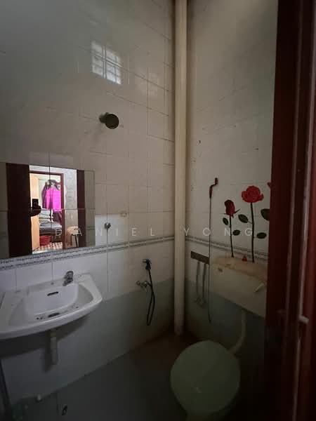 2-storey Terraced House for Sale in Taman Puchong Prima (Puchong) - Daniel Yong - Bathroom - PropertyGuru.com.my