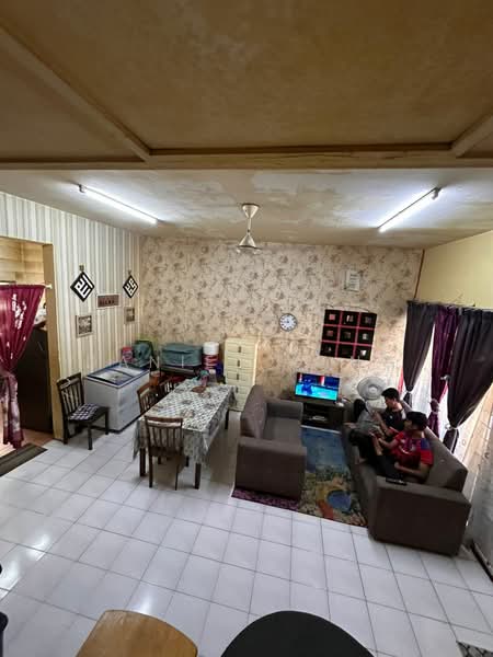 2-storey Terraced House for Sale in Taman Puchong Prima (Puchong) - Daniel Yong - Living Room - PropertyGuru.com.my