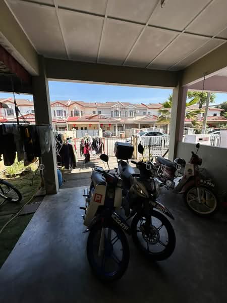 2-storey Terraced House for Sale in Taman Puchong Prima (Puchong) - Daniel Yong - Exterior - PropertyGuru.com.my