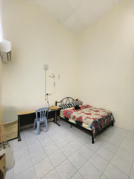 Rumah Teres 1-Tingkat untuk Dijual di Taman Meru Jaya (Kapar) - Vivan Tan - Bedroom - PropertyGuru.com.my