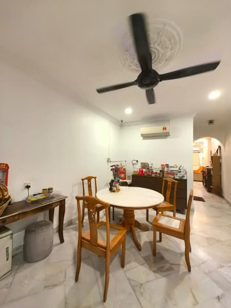 Rumah Teres 1-Tingkat untuk Dijual di Taman Meru Jaya (Kapar) - Vivan Tan - Dining Room - PropertyGuru.com.my