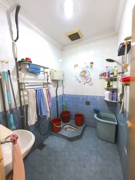 Rumah Teres 1-Tingkat untuk Dijual di Taman Meru Jaya (Kapar) - Vivan Tan - Bathroom - PropertyGuru.com.my